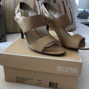 Brand: MICHAEL Michael Kors Size: 7.5 Color: Nude